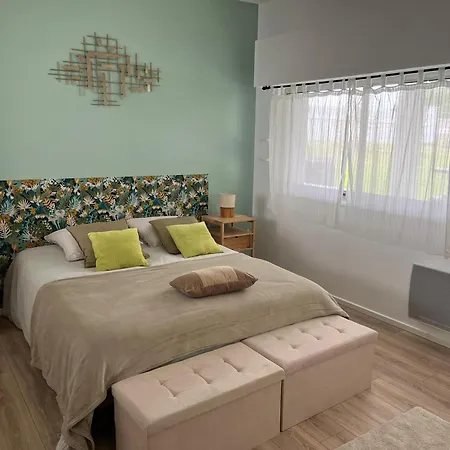 Apartment De Charme Avec Piscine Au Coeur Du Pays Basque - Fr-1-239-795 Urt
